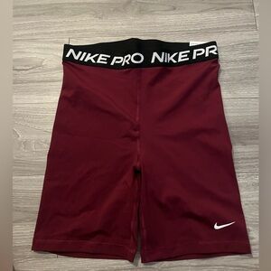 Nike pro